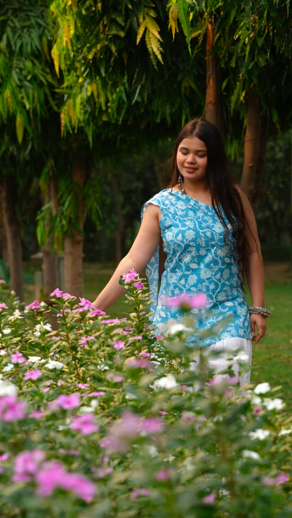 SANAM KURTI